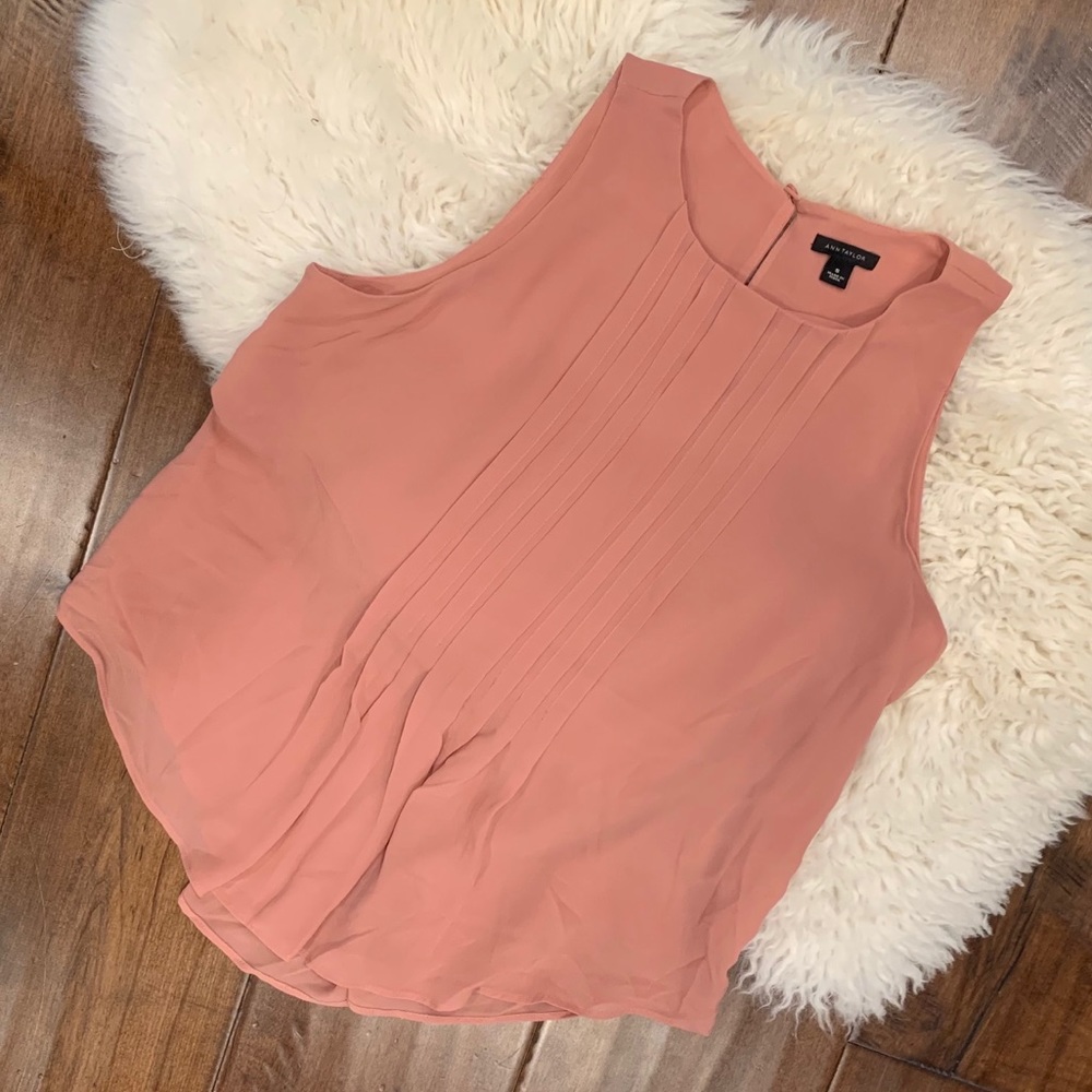Ann Taylor sleeveless top, peach